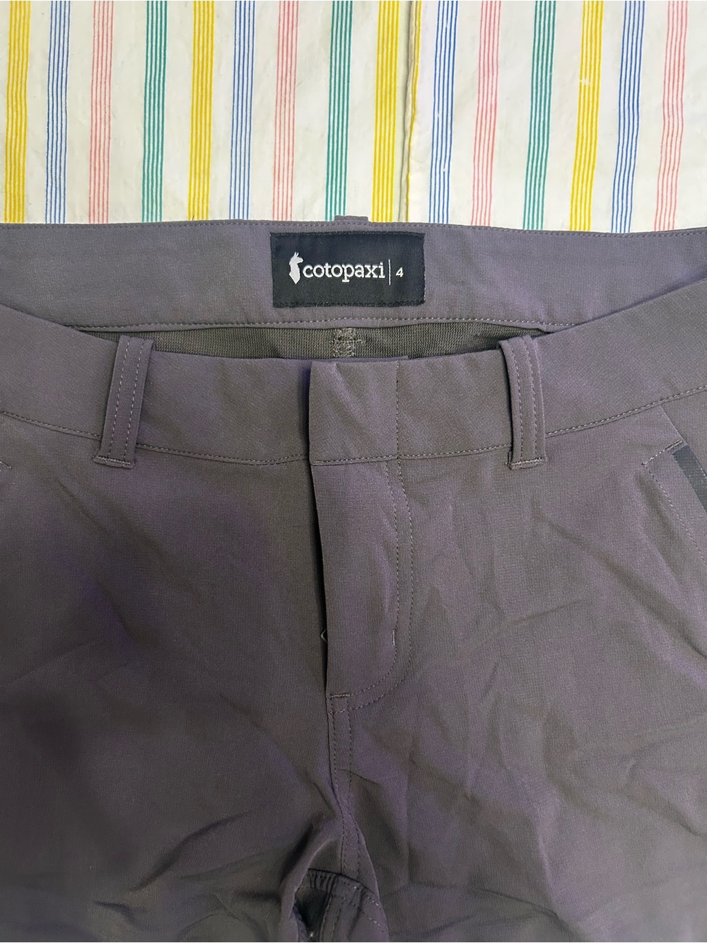 Cotopaxi Women's Stretch Pants in gray